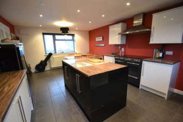  Image of 4 bedroom Detached house for sale in Lea Close Bishop