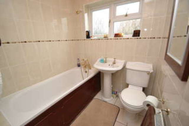  Image of 4 bedroom Detached house for sale in Lea Close Bishop