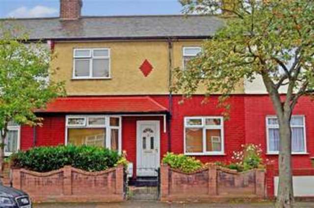 3 Bedroom Terraced House For Sale In Leighton Avenue London E12