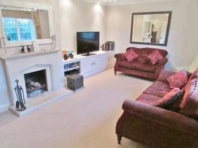  Image of 4 bedroom Detached house for sale in Manor Road Wantage OX12 at Wantage, OX12 8DP