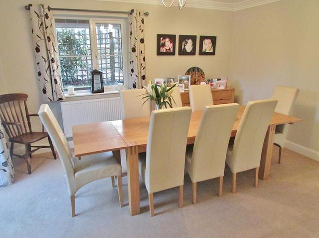  Image of 4 bedroom Detached house for sale in Manor Road Wantage OX12 at Wantage, OX12 8DP