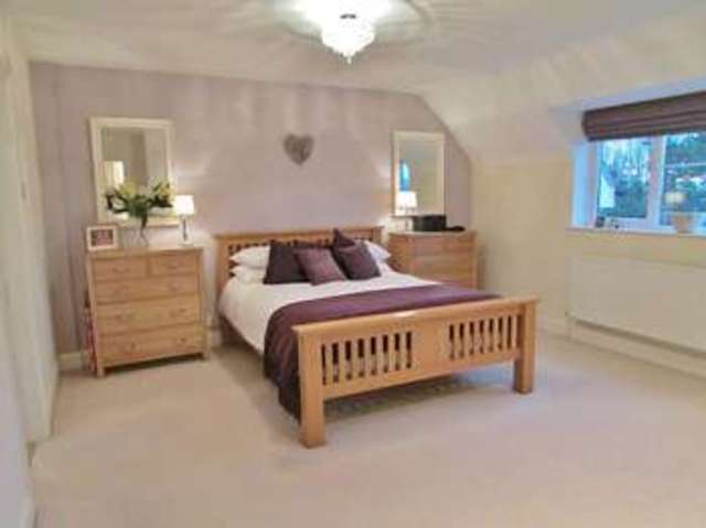  Image of 4 bedroom Detached house for sale in Manor Road Wantage OX12 at Wantage, OX12 8DP