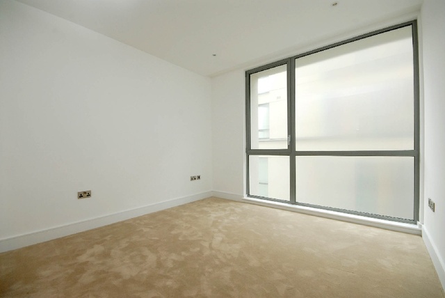  Image of 1 bedroom Flat to rent in Winchester Road London NW3 at Winchester Road Swiss Cottage Camden, NW3 3NT