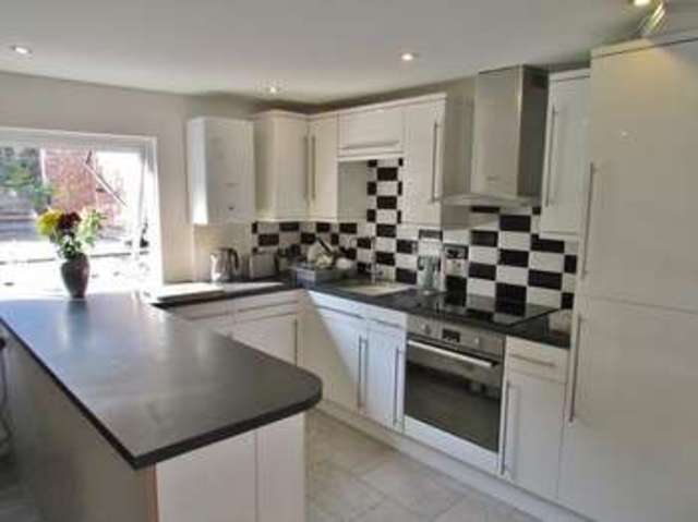  Image of 2 bedroom Apartment to rent in Mill Street Wantage OX12 at Wantage, OX12 9AB