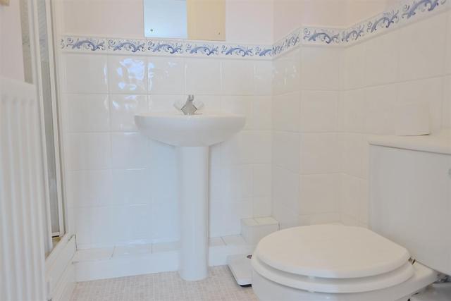  Image of 3 bedroom Detached house for sale in Montague Close Wokingham RG40 at Wokingham Berkshire Wokingham, RG40 5PH