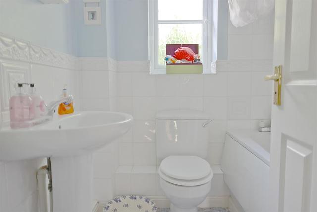  Image of 3 bedroom Detached house for sale in Montague Close Wokingham RG40 at Wokingham Berkshire Wokingham, RG40 5PH