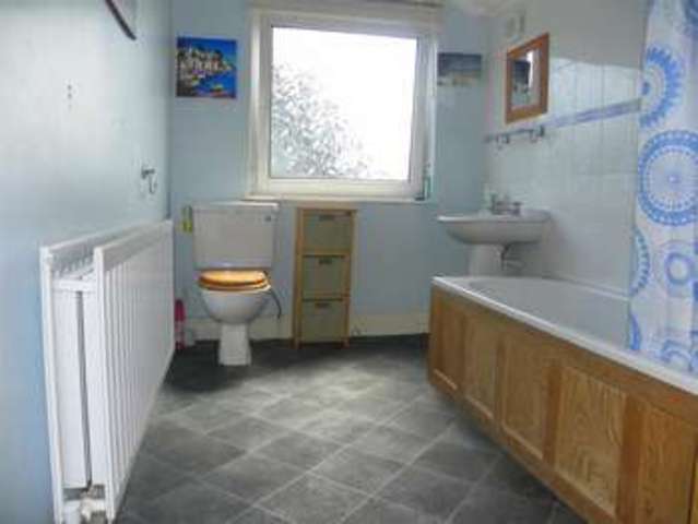  Image of 3 bedroom Property for sale in Montague Road Hucknall Nottingham NG15 at Montague Road Nottingham Nottingham, NG15 7DU