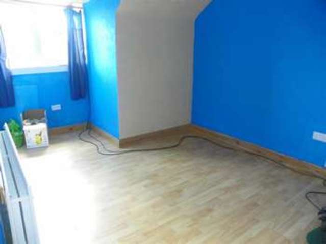  Image of 3 bedroom Property for sale in Montague Road Hucknall Nottingham NG15 at Montague Road Nottingham Nottingham, NG15 7DU