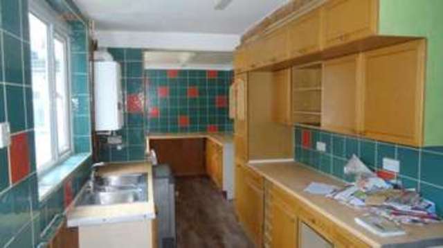  Image of 5 bedroom End of Terrace for sale in Montague Street Rushden NN10 at Rushden Northamptonshire Rushden, NN10 9TS