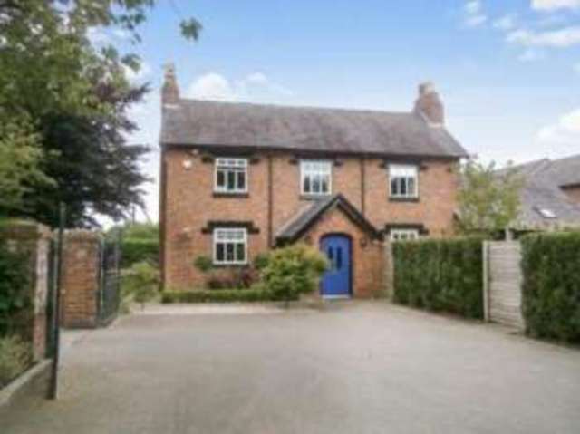  Image of 5 bedroom Detached house for sale in Glazebrook Lane Glazebrook Warrington WA3 at Glazebrook Lane Glazebrook Culcheth, WA3 5AX