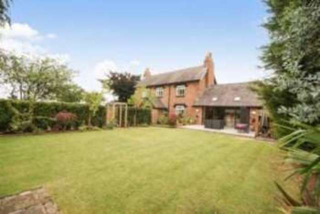  Image of 5 bedroom Detached house for sale in Glazebrook Lane Glazebrook Warrington WA3 at Glazebrook Lane Glazebrook Culcheth, WA3 5AX