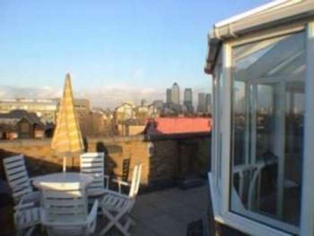  Image of 3 bedroom Penthouse for sale in Rotherhithe Street London SE16 at Rotherhithe  London, SE16 5QJ