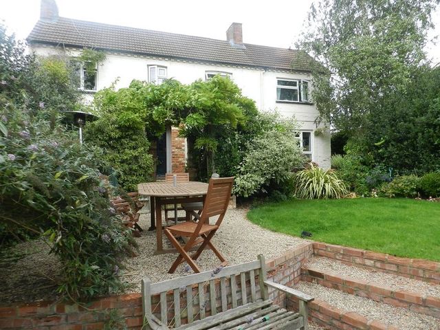  Image of 4 bedroom Detached house for sale in Park Hill Ampthill Bedford MK45 at 34 Park Hill  Ampthill, MK45 2LP