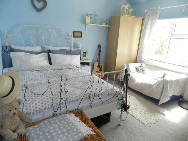  Image of 4 bedroom Detached house for sale in Park Hill Ampthill Bedford MK45 at 34 Park Hill  Ampthill, MK45 2LP