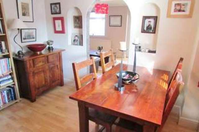  Image of 4 bedroom Semi-Detached house for sale in Ogbourne Close Wantage OX12 at Wantage, OX12 9ER