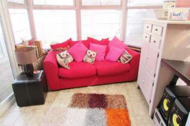  Image of 4 bedroom Semi-Detached house for sale in Ogbourne Close Wantage OX12 at Wantage, OX12 9ER