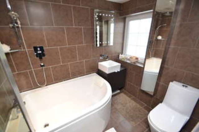  Image of 3 bedroom Semi-Detached house for sale in Plaw Hatch Close Bishop