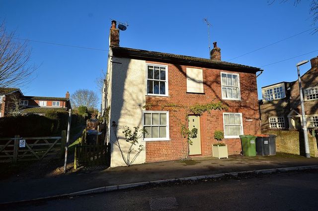  Image of 3 bedroom Semi-Detached house for sale in Eggington Leighton Buzzard LU7 at Eggington, LU7 9PQ