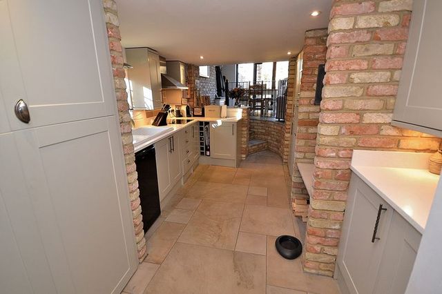  Image of 3 bedroom Semi-Detached house for sale in Eggington Leighton Buzzard LU7 at Eggington, LU7 9PQ