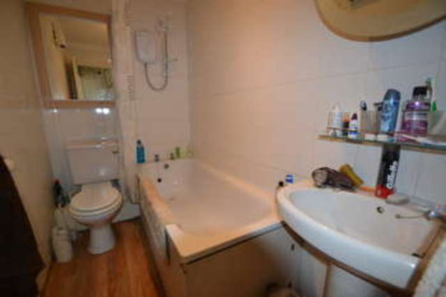  Image of 2 bedroom Flat for sale in Red Lion Court Bishop