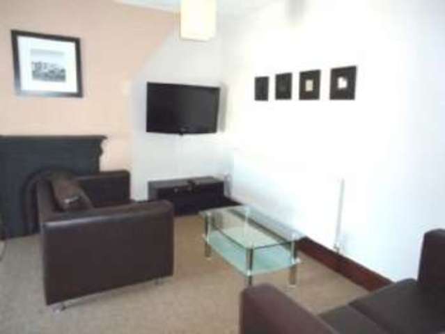  Image of 2 bedroom Apartment to rent in Richmond Road Cardiff CF24 at Richmond Road Roath Cardiff, CF24 3AS