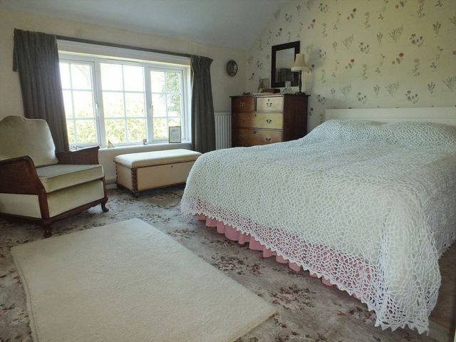  Image of 4 bedroom Cottage for sale in Low Hameringham Horncastle LN9 at Low Hameringham, LN9 6PG