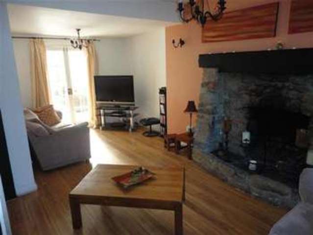  Image of 4 bedroom Cottage for sale in Newport Road Magor Caldicot NP26 at Magor, NP26 3HU
