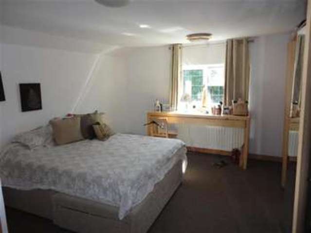  Image of 4 bedroom Cottage for sale in Newport Road Magor Caldicot NP26 at Magor, NP26 3HU