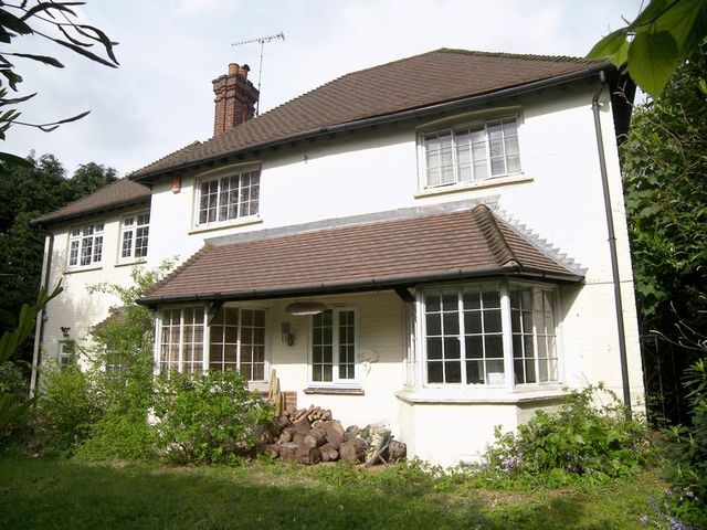  Image of 5 bedroom Detached house for sale in Hill Brow Road Hill Brow Liss GU33 at Hill Brow Road Hill Brow Liss, GU33 7PX