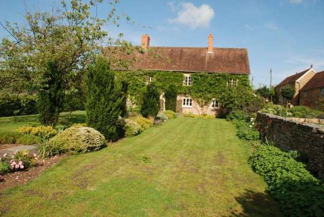  Image of 8 bedroom Detached house to rent in Welham Welham Castle Cary BA7 at Welham Castle Cary, BA7 7NE