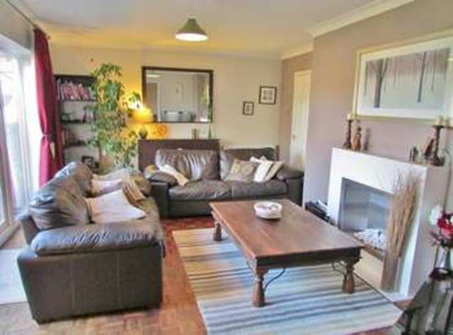  Image of 3 bedroom Detached house for sale in Simmonds Walk Wantage OX12 at Wantage, OX12 9HF