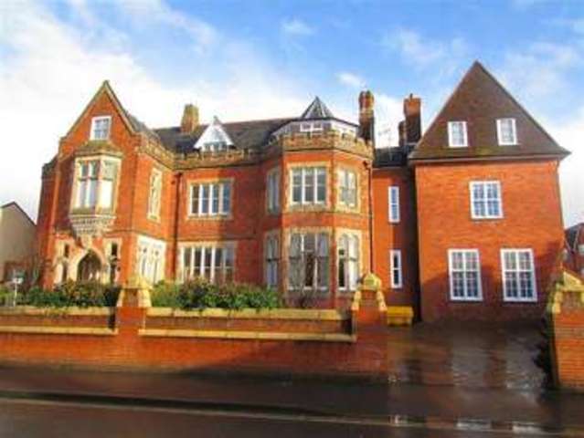  Image of 2 bedroom Flat to rent in St. Gabriels Wantage OX12 at Wantage, OX12 8FL