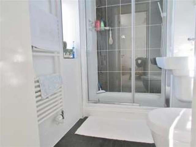  Image of 2 bedroom Flat to rent in St. Gabriels Wantage OX12 at Wantage, OX12 8FL