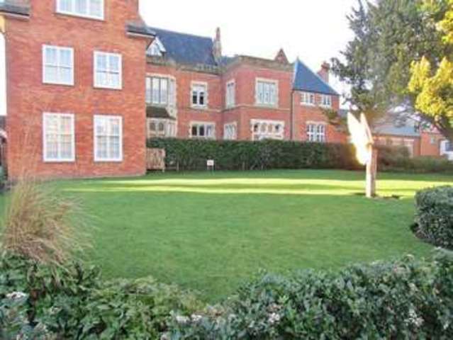  Image of 2 bedroom Flat to rent in St. Gabriels Wantage OX12 at Wantage, OX12 8FL