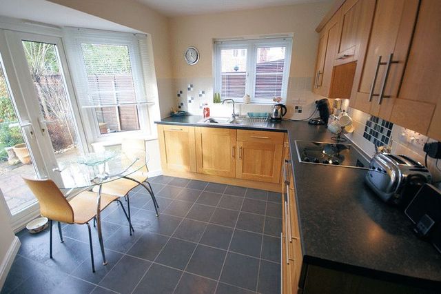  Image of 4 bedroom Detached house for sale in Stag Way Fareham PO15 at Stag Way Funtley Fareham, PO15 6TW