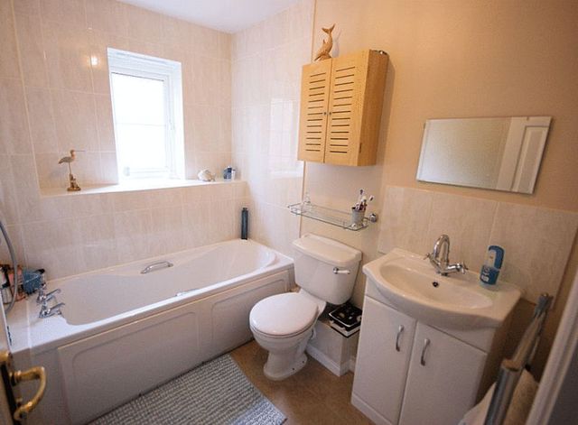  Image of 4 bedroom Detached house for sale in Stag Way Fareham PO15 at Stag Way Funtley Fareham, PO15 6TW