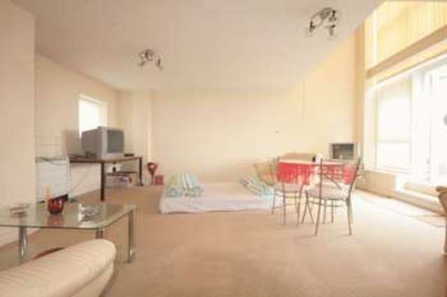  Image of 2 bedroom Flat for sale in Warstone Lane Hockley Birmingham B18 at Warstone Lane  Birmingham, B18 6HU