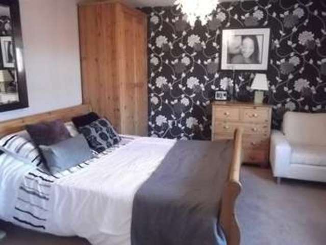  Image of 4 bedroom Town House to rent in The Squires Pease Pottage Crawley RH11 at The Squires Pease Pottage Crawley, RH11 9BU