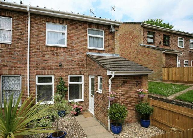  Image of 3 bedroom Detached house for sale in Tintagel Close Andover SP10 at Tintagel Close Array Charlton, SP10 4DD