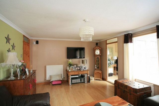  Image of 3 bedroom Detached house for sale in Tintagel Close Andover SP10 at Tintagel Close Array Charlton, SP10 4DD