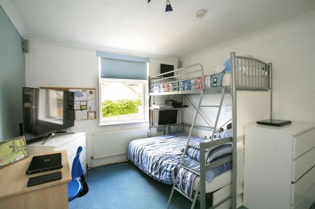  Image of 3 bedroom Detached house for sale in Tintagel Close Andover SP10 at Tintagel Close Array Charlton, SP10 4DD