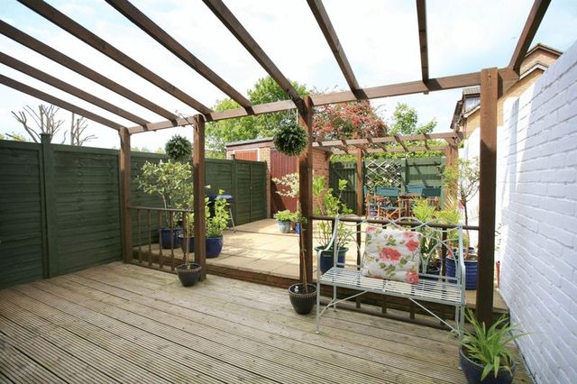  Image of 3 bedroom Detached house for sale in Tintagel Close Andover SP10 at Tintagel Close Array Charlton, SP10 4DD