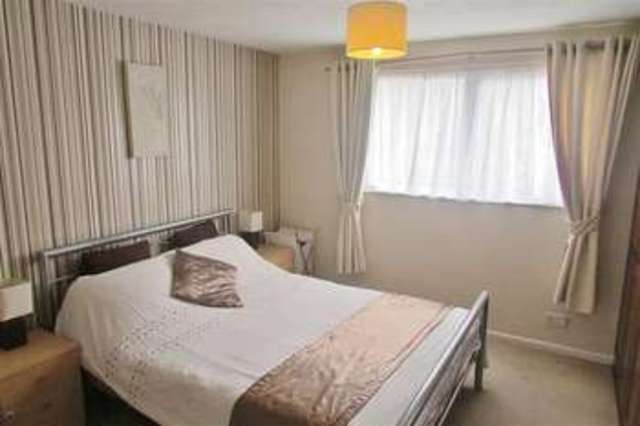  Image of 3 bedroom Town House for sale in Tubbs Close Grove Wantage OX12 at Grove  Wantage, OX12 0PA