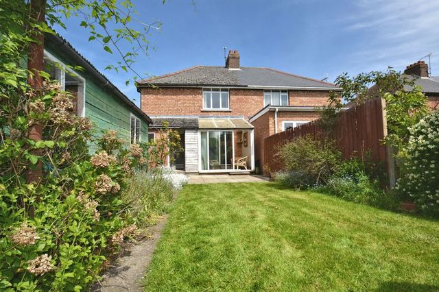  Image of 3 bedroom Semi-Detached house for sale in Wantage Road Didcot OX11 at Wantage Road  Didcot, OX11 0BS