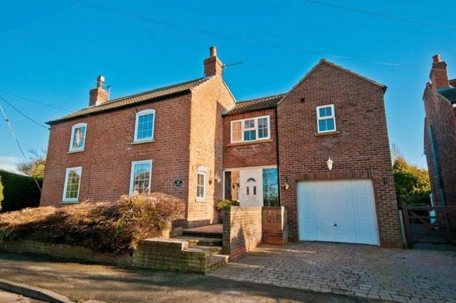  Image of 4 bedroom Detached house for sale in Carr Road Ulceby DN39 at Carr Road  Ulceby, DN39 6TX