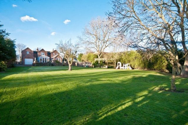  Image of 4 bedroom Detached house for sale in Carr Road Ulceby DN39 at Carr Road  Ulceby, DN39 6TX