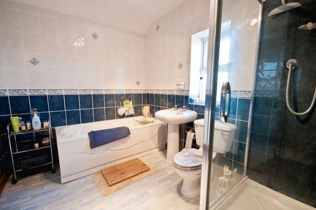  Image of 4 bedroom Detached house for sale in Carr Road Ulceby DN39 at Carr Road  Ulceby, DN39 6TX