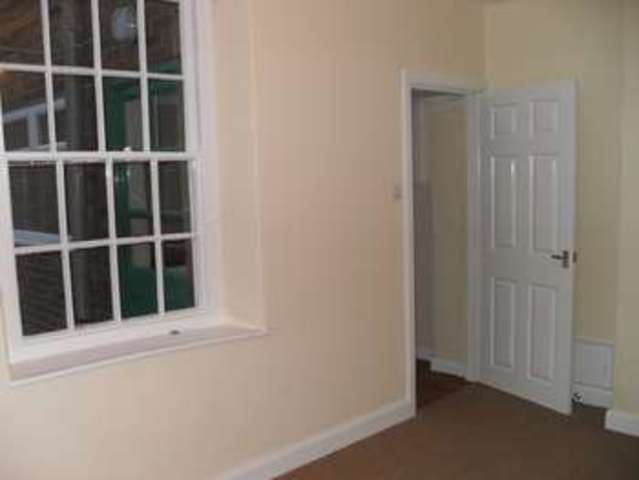  Image of 2 bedroom Cottage to rent in High Street Skelton-in-Cleveland Saltburn-by-the-Sea TS12 at High Street  Skelton, TS12 2EF