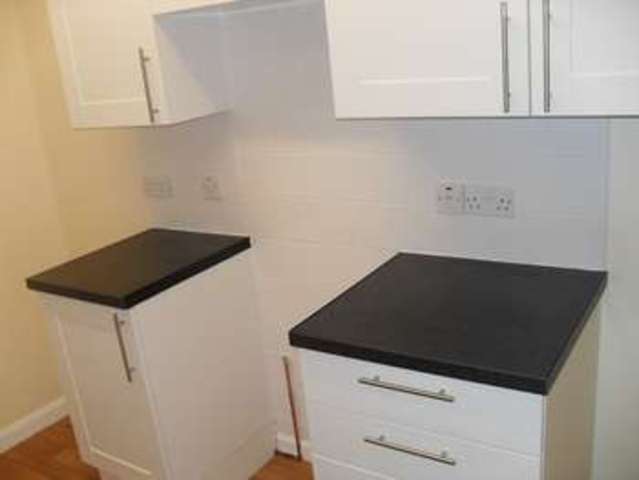  Image of 2 bedroom Cottage to rent in High Street Skelton-in-Cleveland Saltburn-by-the-Sea TS12 at High Street  Skelton, TS12 2EF
