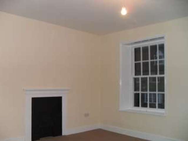  Image of 2 bedroom Cottage to rent in High Street Skelton-in-Cleveland Saltburn-by-the-Sea TS12 at High Street  Skelton, TS12 2EF